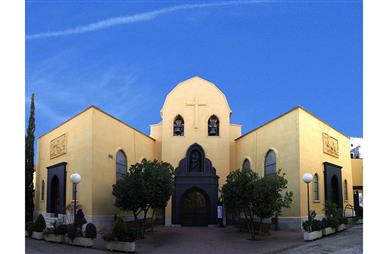 Exterior, Fotografía de Paco Manzano, 2007 (Fuente: https://es.wikipedia.org/wiki/Teatro_de_La_Abad%C3%ADa)