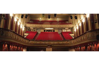 Interior Sala (Fuente: http://www.summummusic.com/)